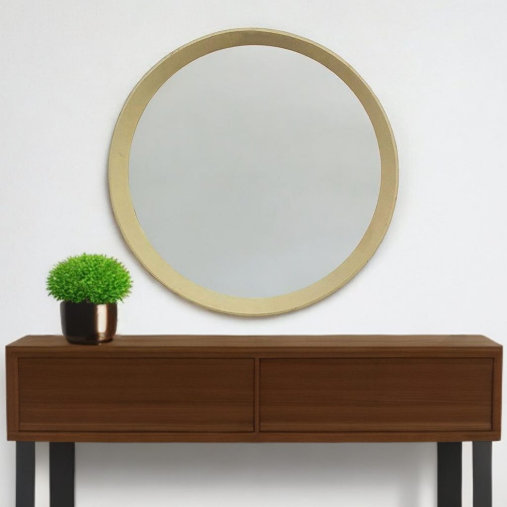 Homeroots - 20" Cream Round Wood Framed Accent Mirror
