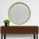 Homeroots - 20" Cream Round Wood Framed Accent Mirror