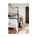 Oly Studio - Arthur Bench